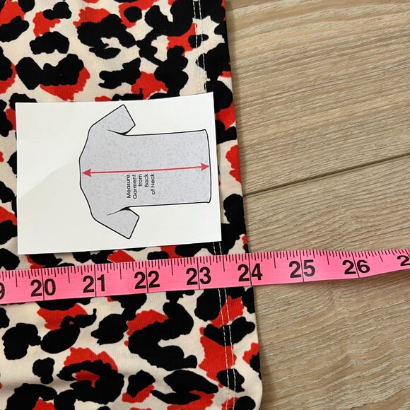 Anne Klein Size M Animal Print Top - Cream, Black, Office Ready! - Picture 8 of 12
